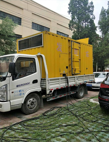 让胡路发电车出租-柴油发电机组排烟系统设计要求及其考虑因素