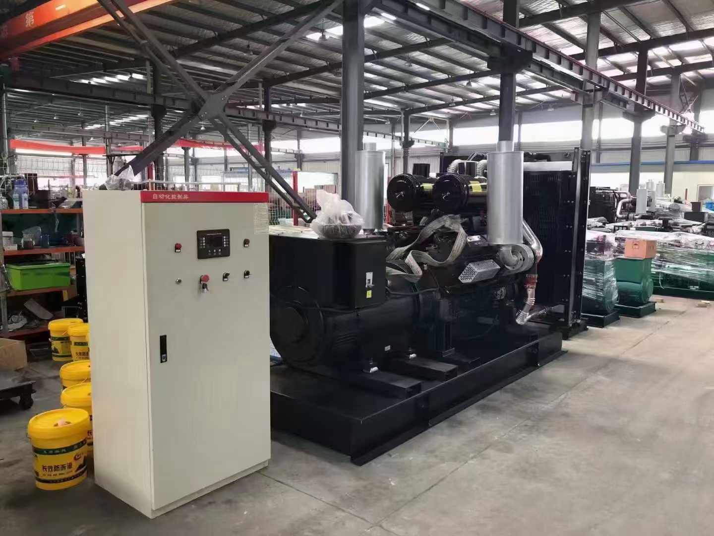 让胡路发电机2000kVA 负载需要多大的电缆？